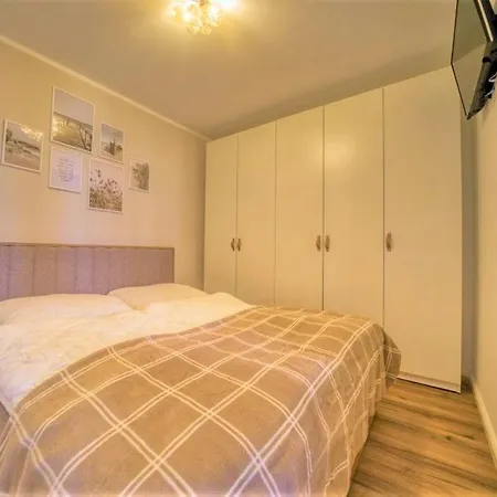 - Haus Q, App 0q0501 Apartment