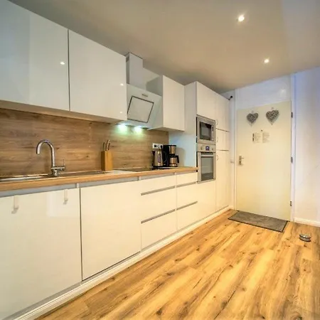 - Haus Q, App 0q0501 Apartment *
