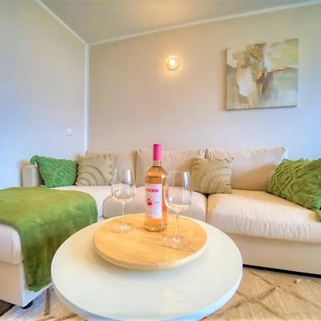 - Haus Q, App 0q0501 Apartamento *